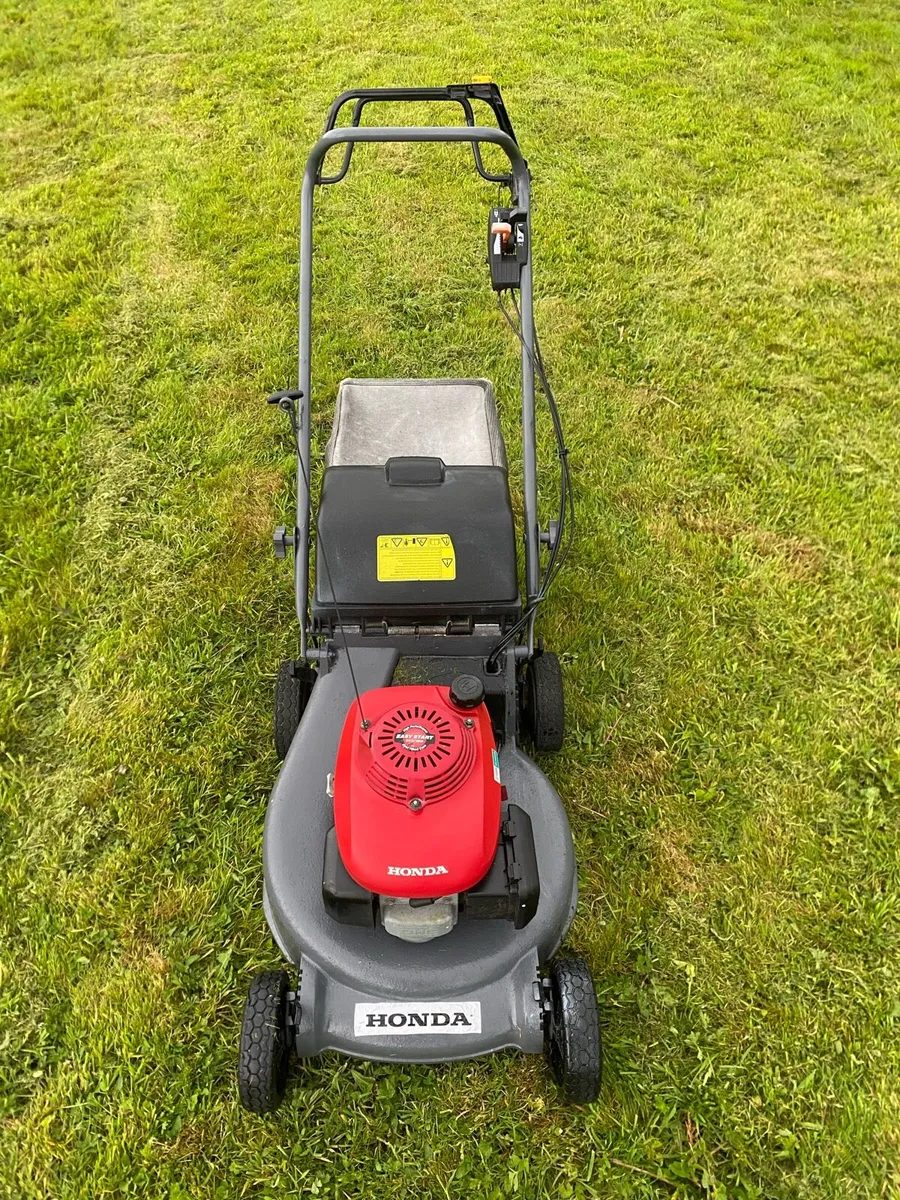 Honda Lawnmower Self Drive - Image 4