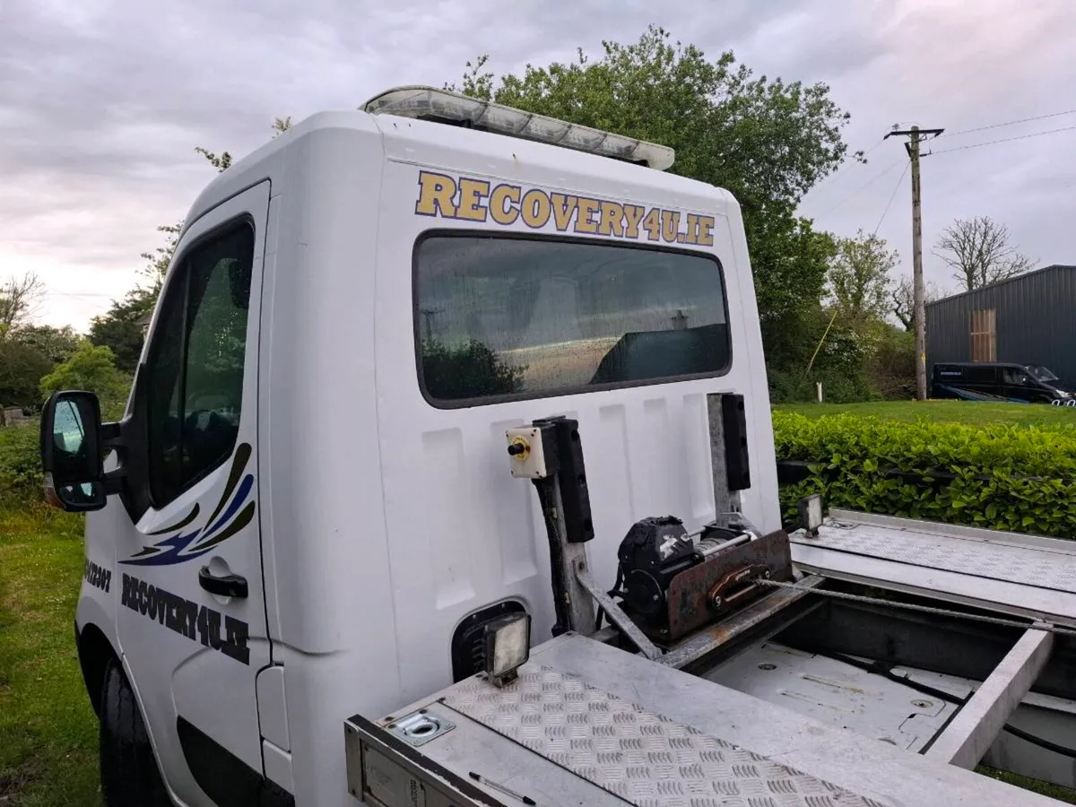 2018 nissan nv 400 (recovery truck) - Image 2
