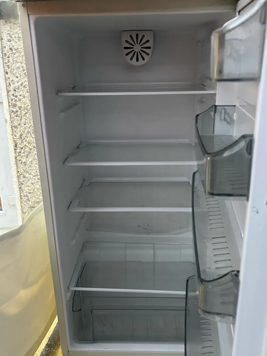 Retro fridge freezer - Image 4