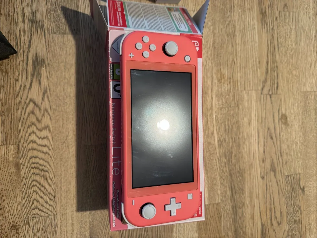 Nintendo Switch Lite in Coral - Image 3