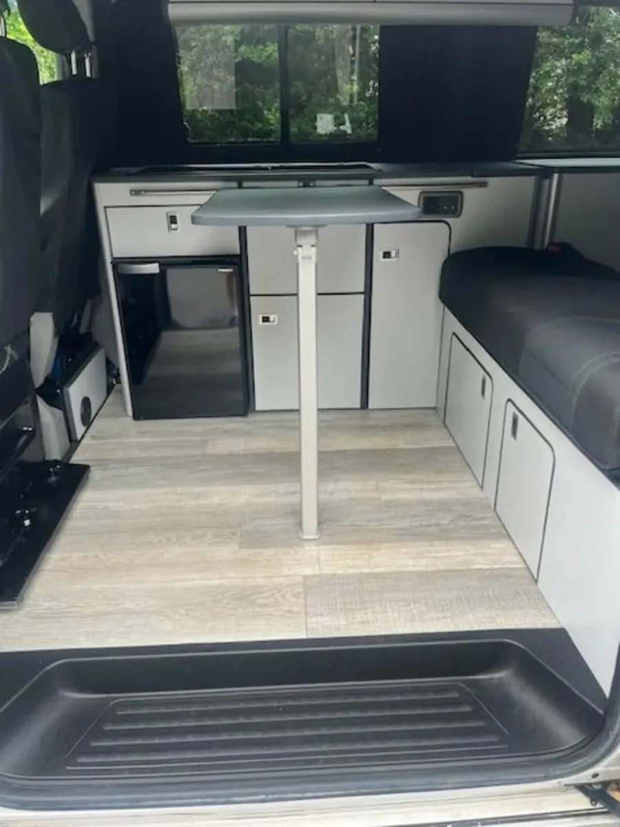 VW T5 Campervan - Image 4