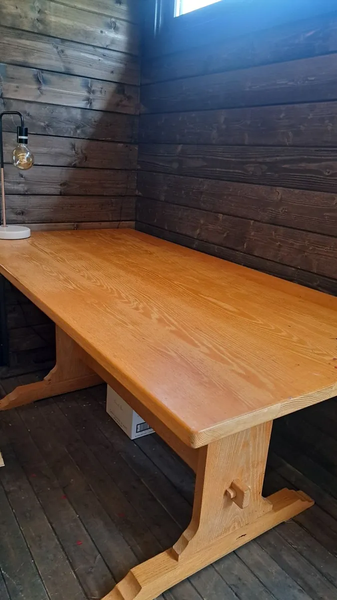 Kitchen Table & 8x Chairs - Image 1