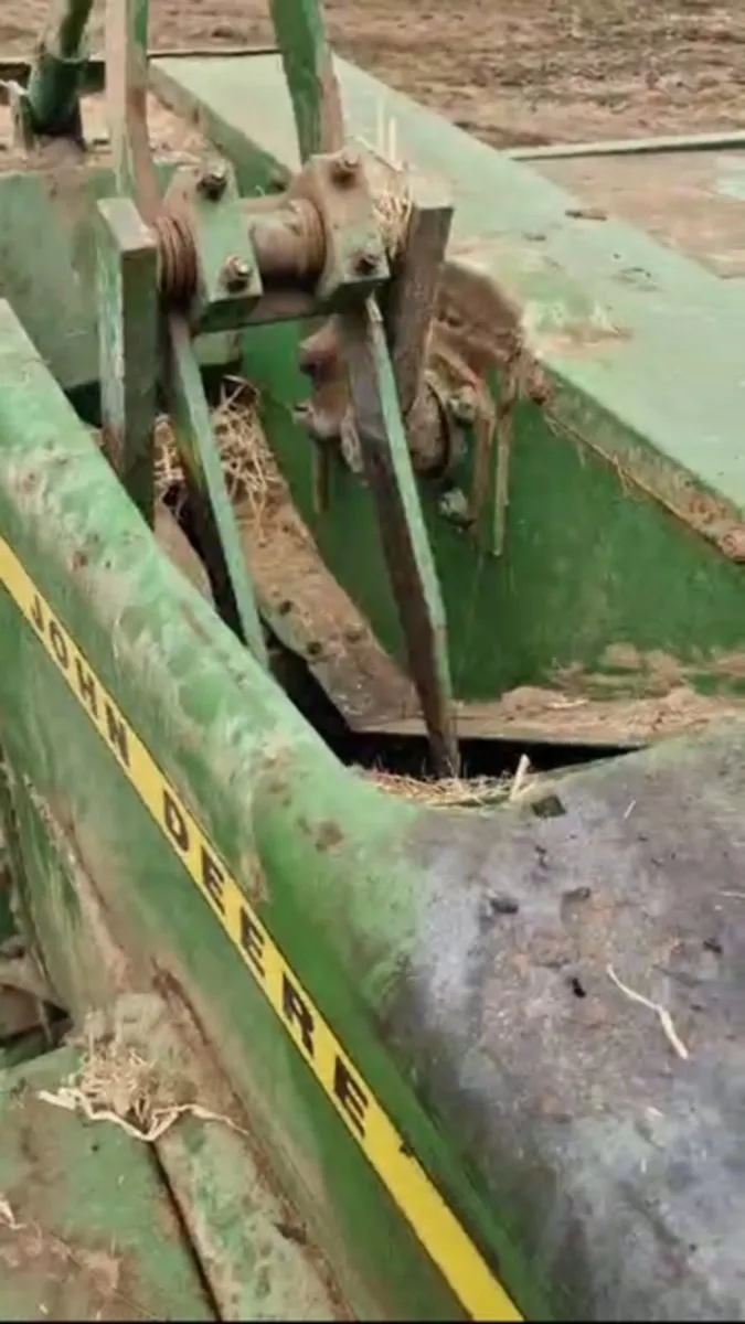 John Deere Square Baler - Image 4