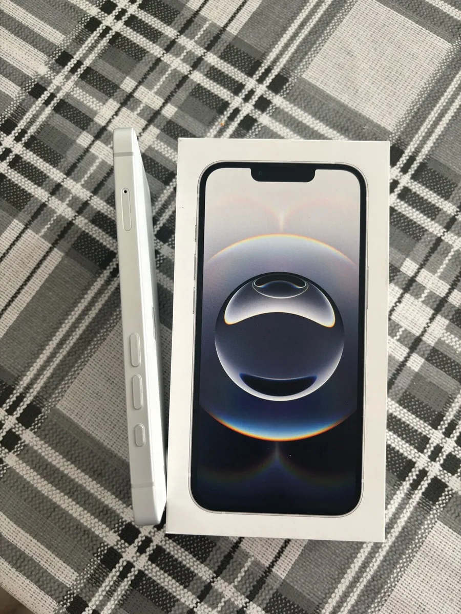 iPhone 16 128gb sim free brand new - Image 3