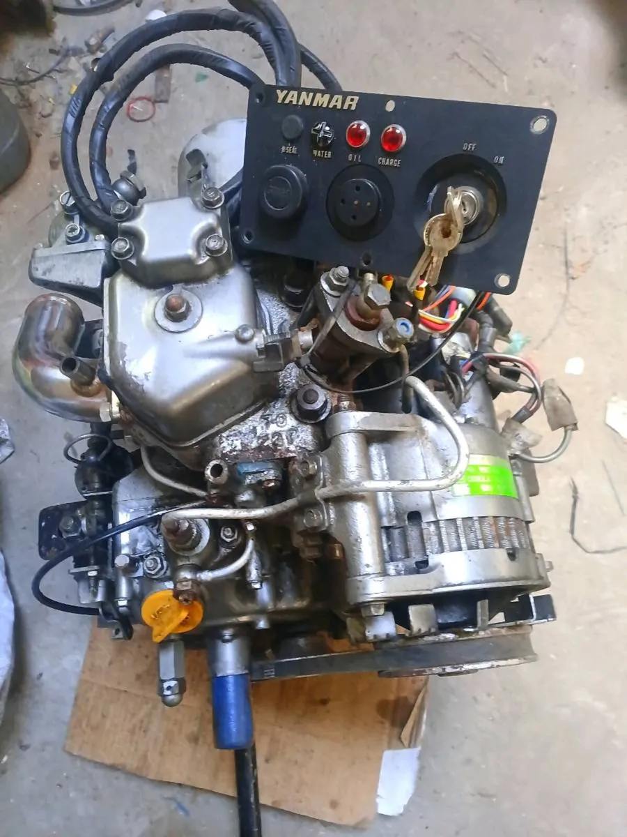 9.9 Yamaha and Yanmar GM10   Marine Radio - Image 3