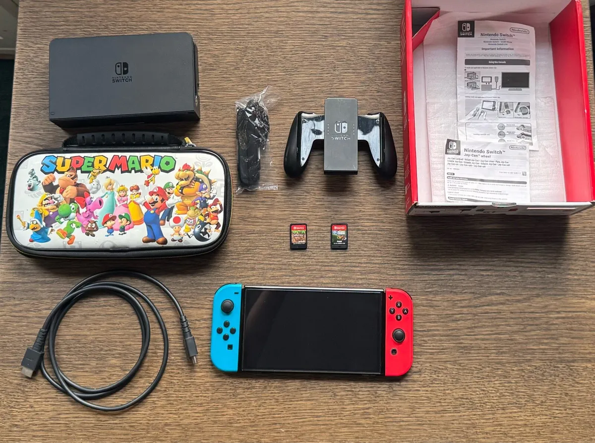 Nintendo Switch OLED - Image 1