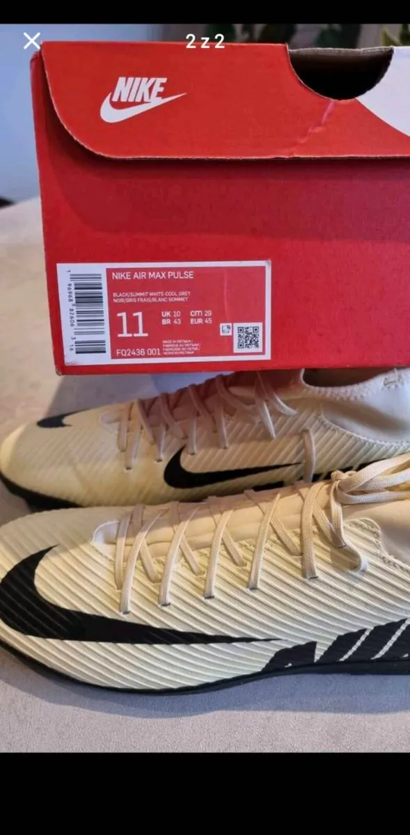 Nike Air Fly Pulse - size 10 - Image 2