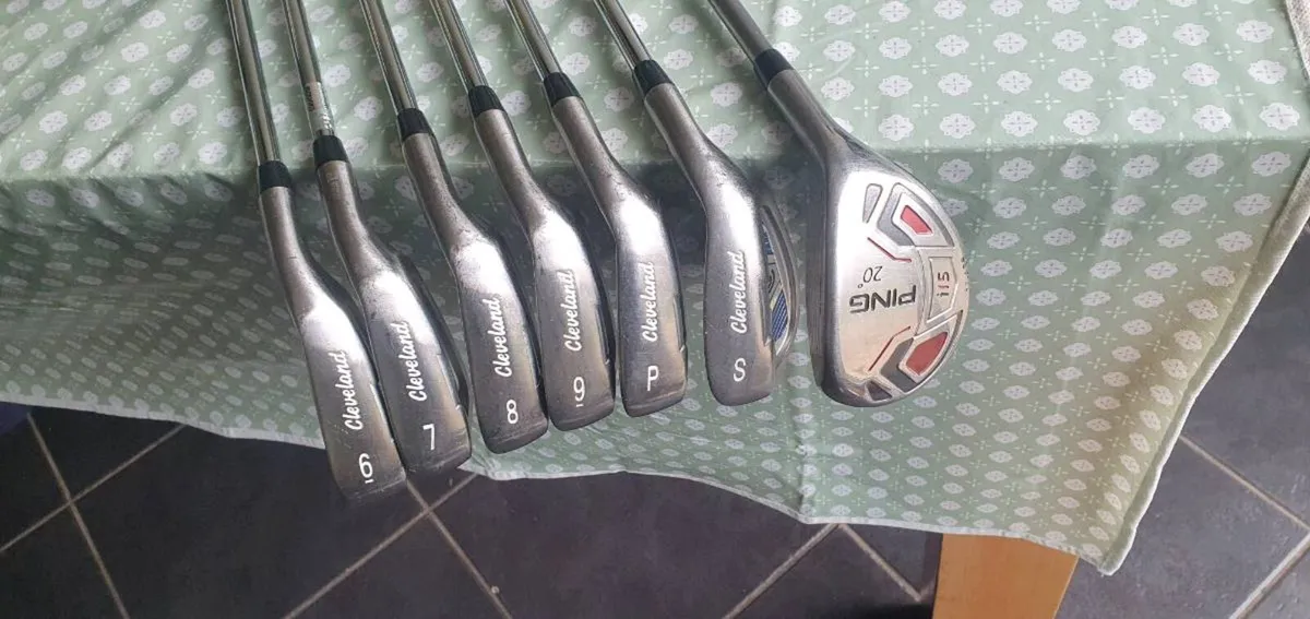 CLEVELAND IRONS + HYBRID COMBI SET - Image 1
