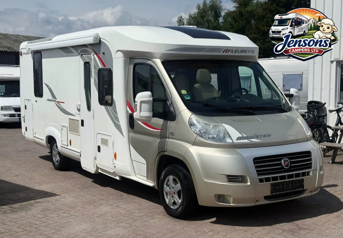 2012 RAPIDO FLEURETTE MAGISTER 73 ISLAND BED - Image 2
