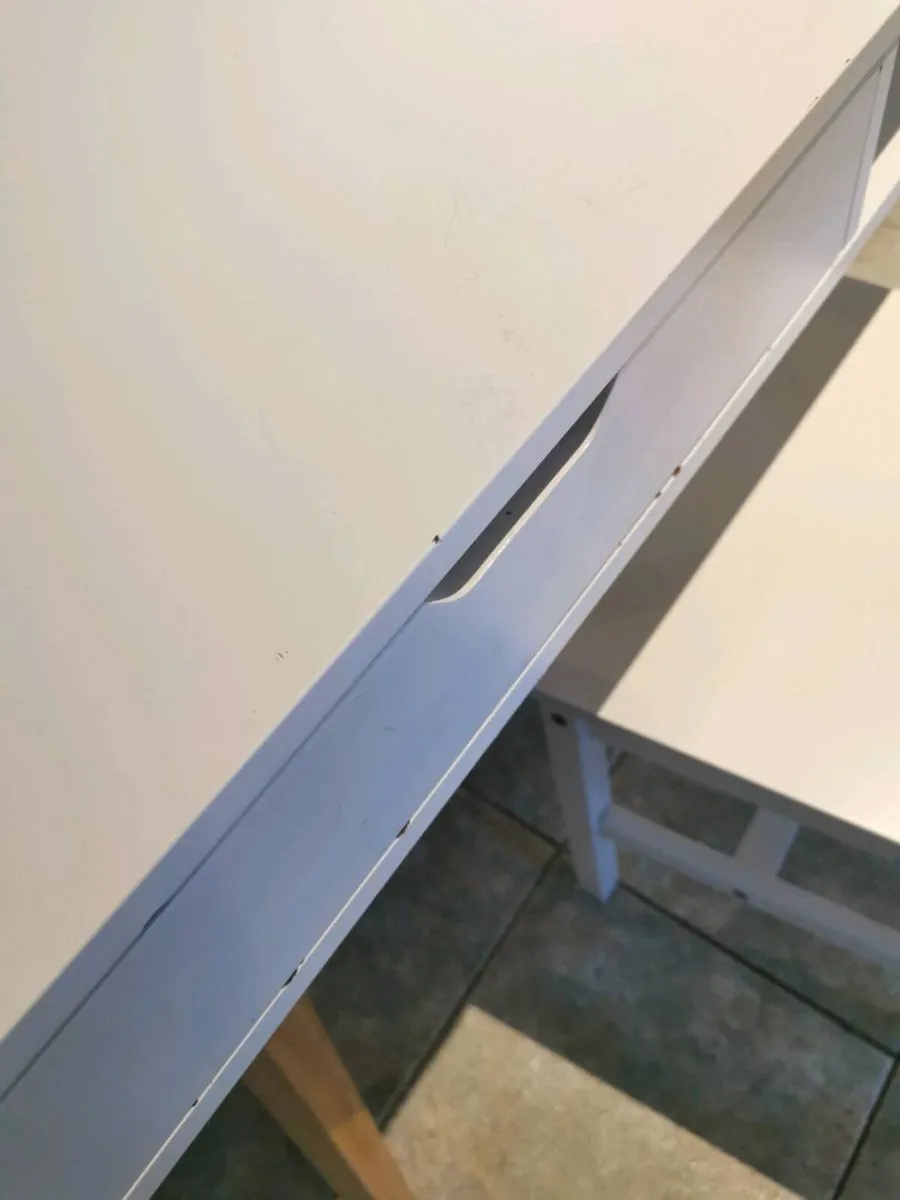 Desk and chair - Image 3