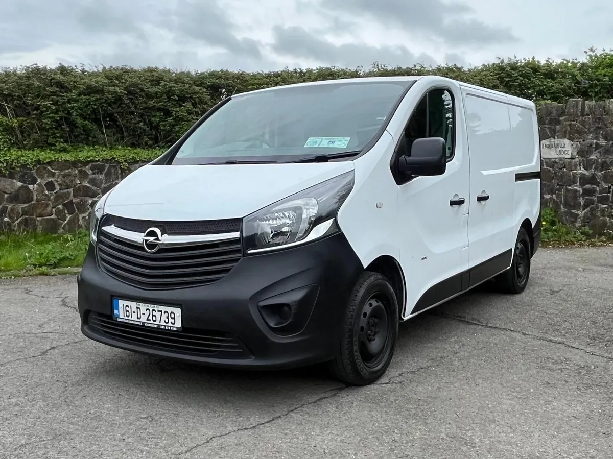 Opel Vivaro - Image 1
