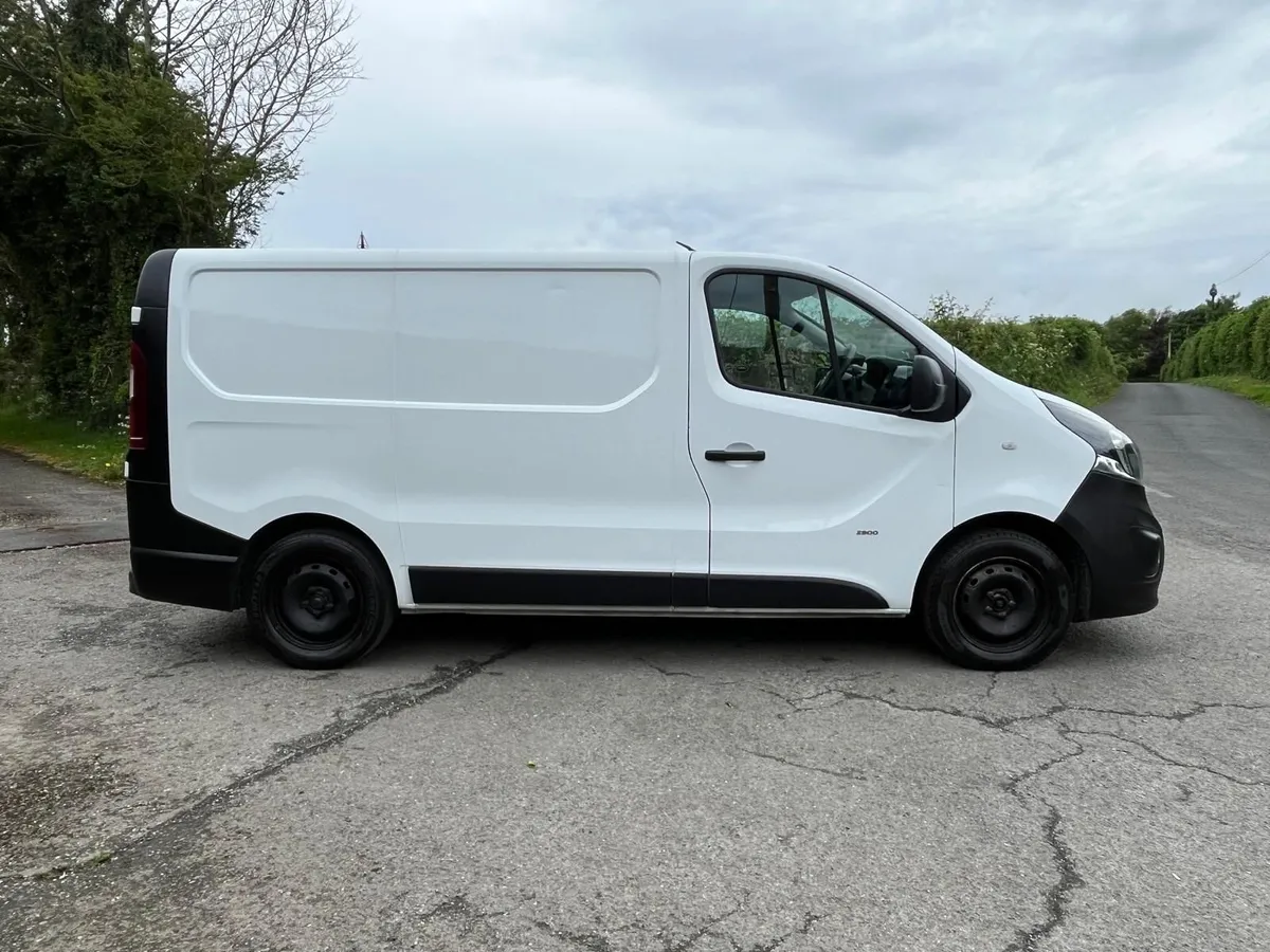Opel Vivaro - Image 2
