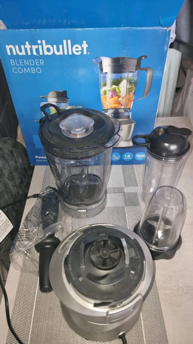 Nutribullet Blender 1200W - Very Good Condition