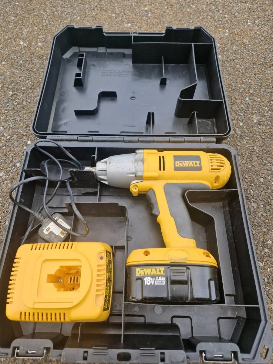 DeWALT 18V tools - Image 4