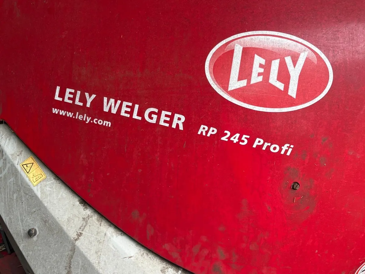 Lely Welger RP 245 Profi Baler - Image 3
