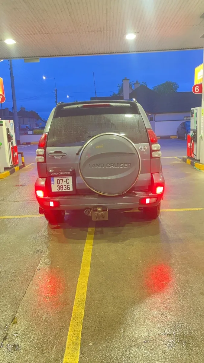 Toyota landcruiser - Image 4