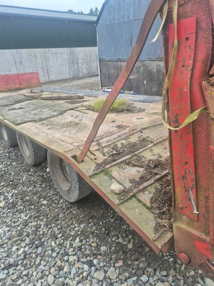 Low loader - Image 2