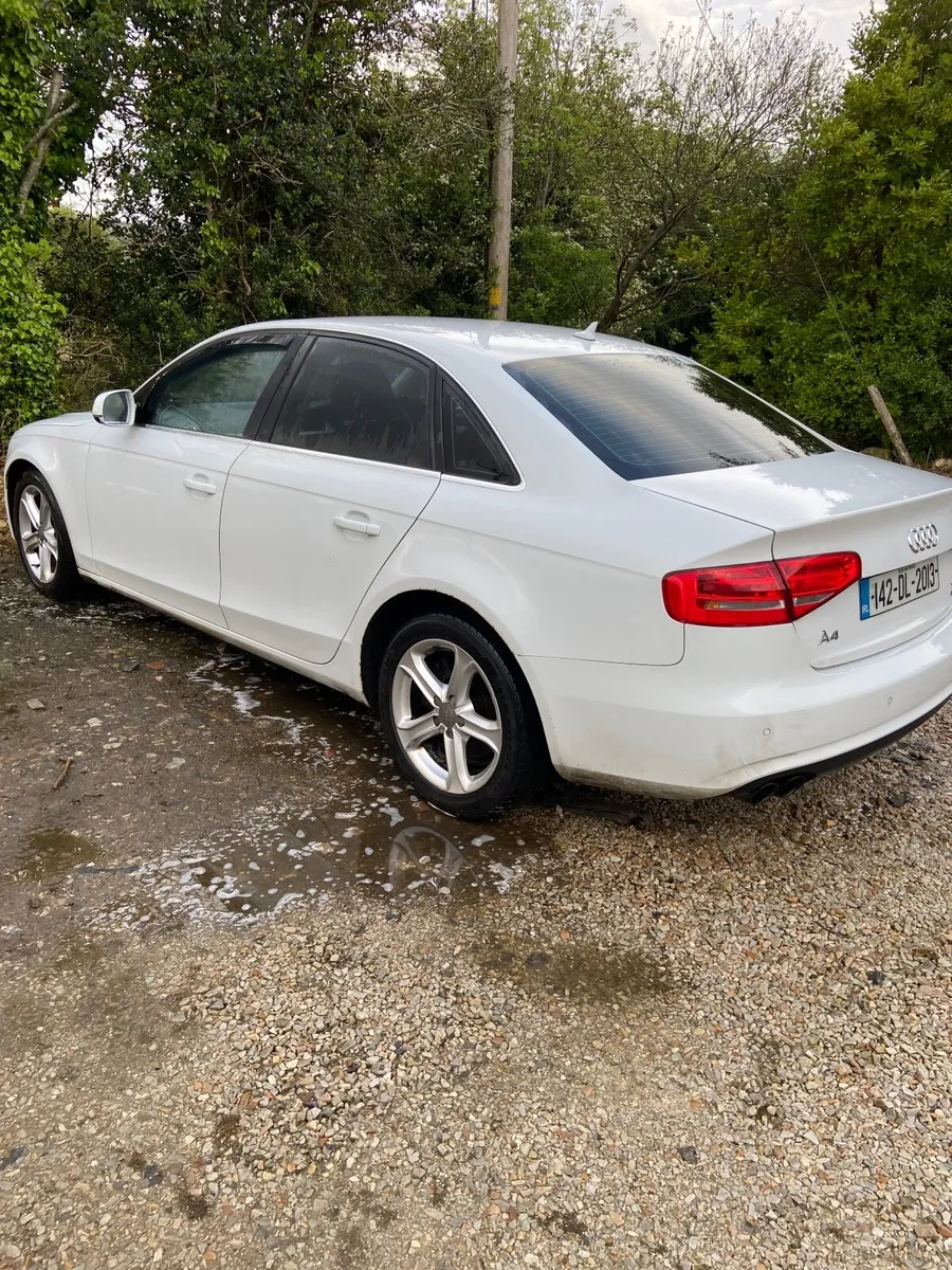 2014 Audi a4 - Image 4