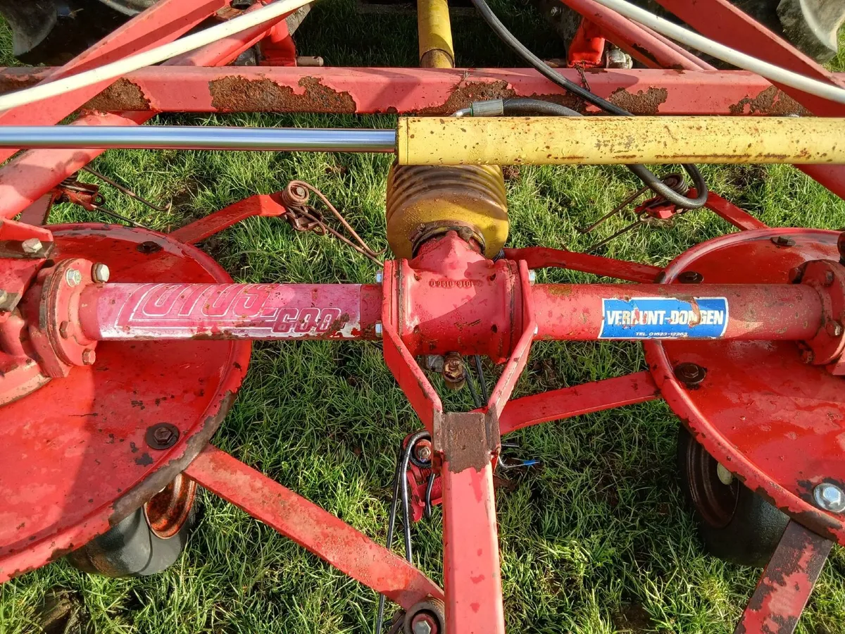Lely lotus 600 Tedder - Image 3