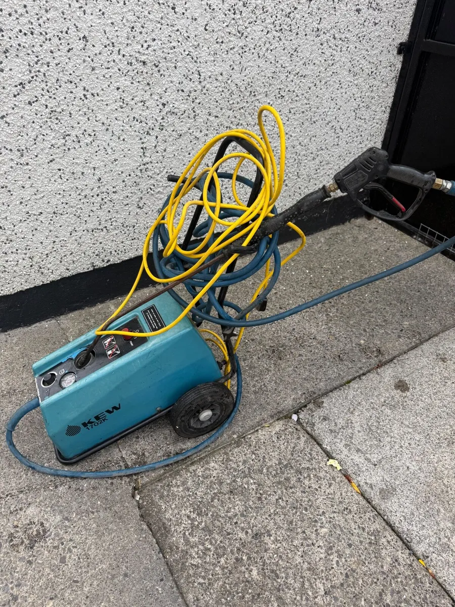 Power washer - Image 1