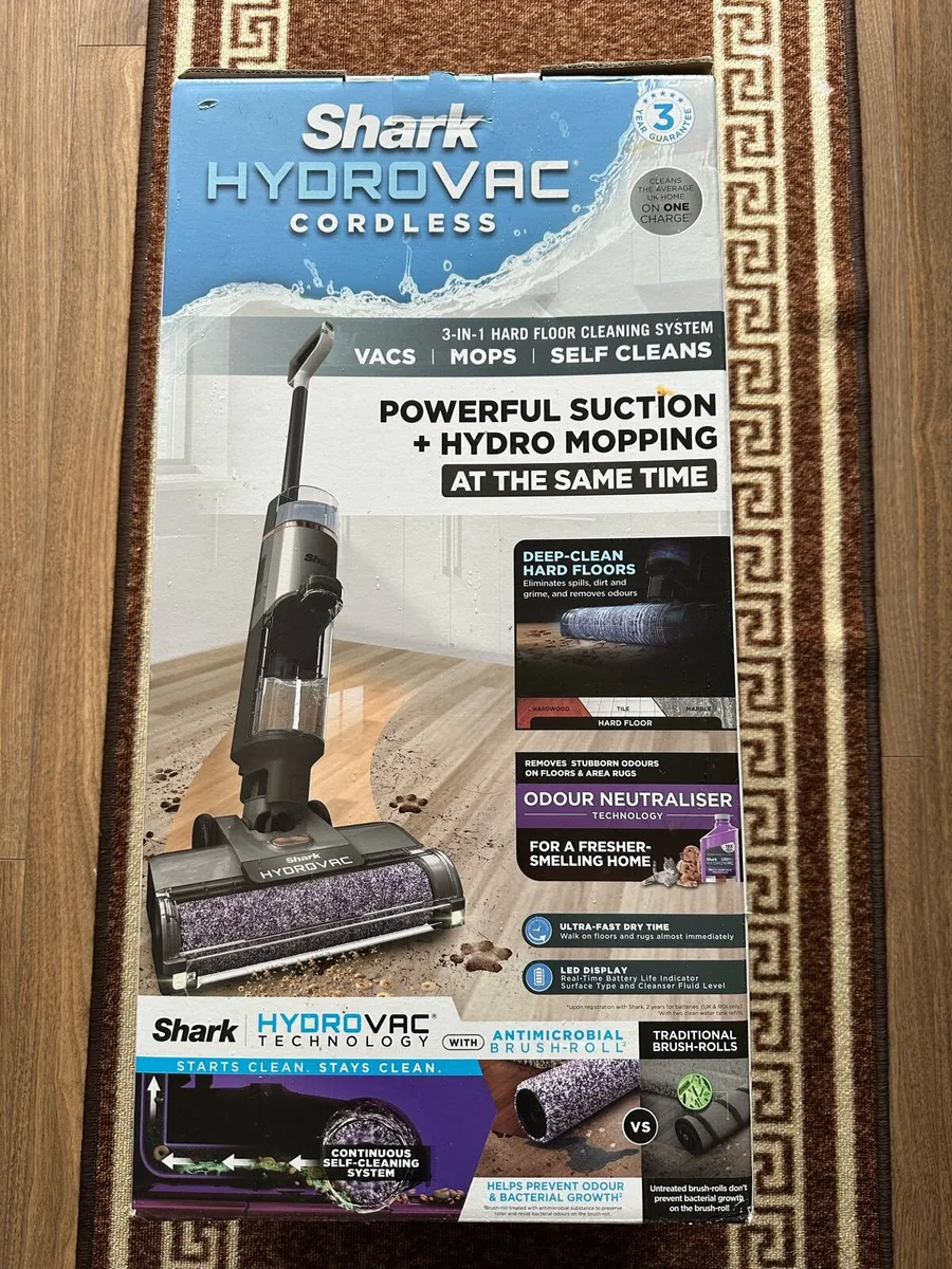 2 in 1 Shark Vacuum cleaner - Image 1