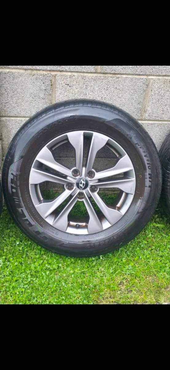 Hyundai Alloys from santa fe - Image 1