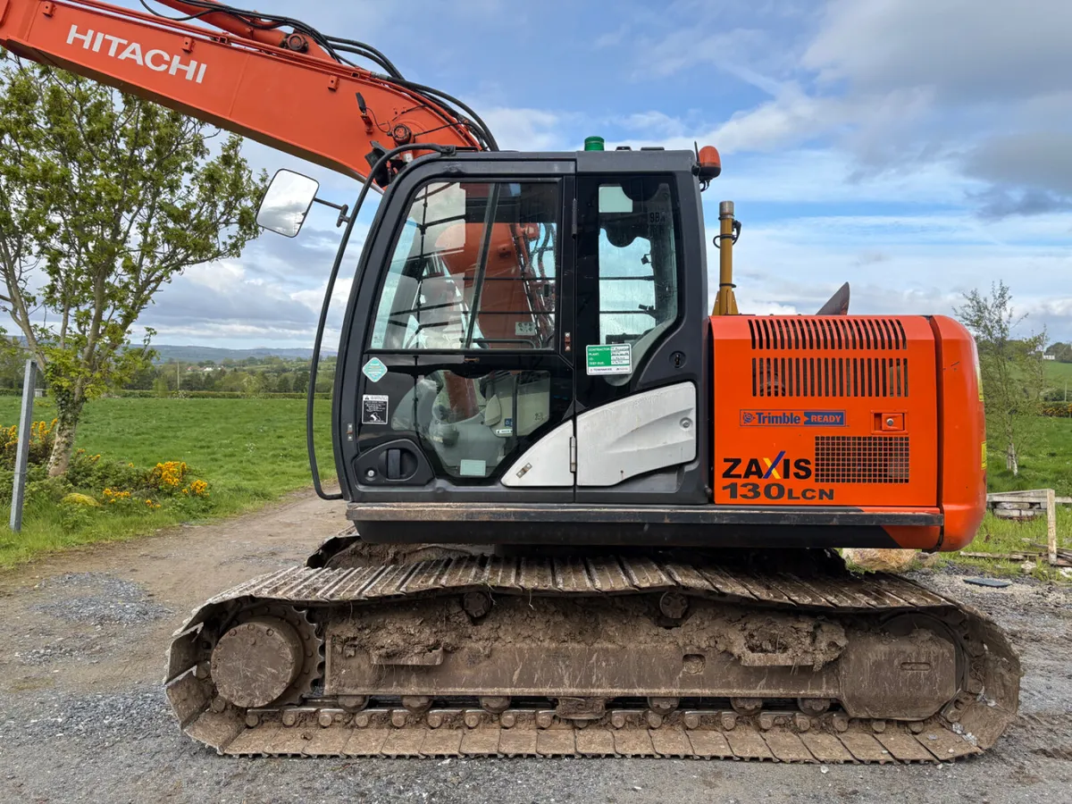 2013 Hitachi 130-5 very tidy - Image 1