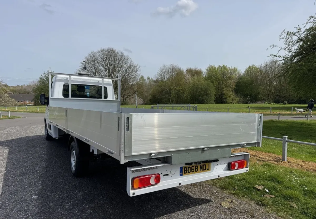 2019 Vauxhall Movano Dropside Van - Image 4