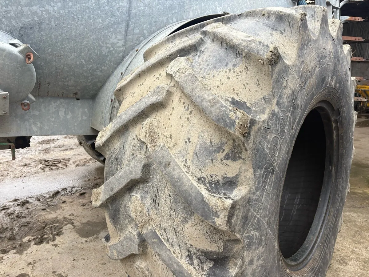 Slurry Tank Tyre - Image 2