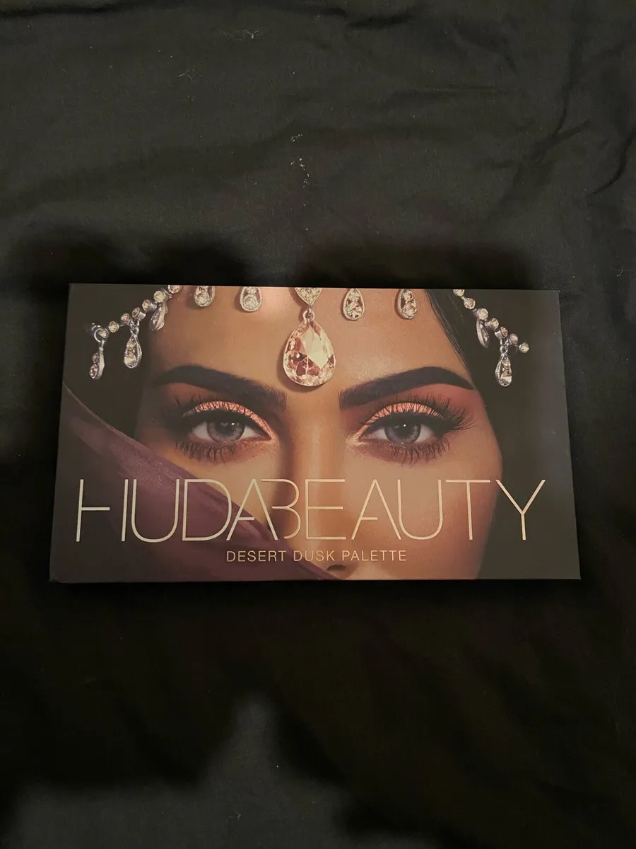 Authentic Huda Beauty Desert Dusk - Image 2