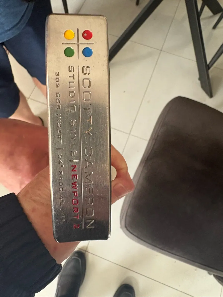 Golf putter - Image 1