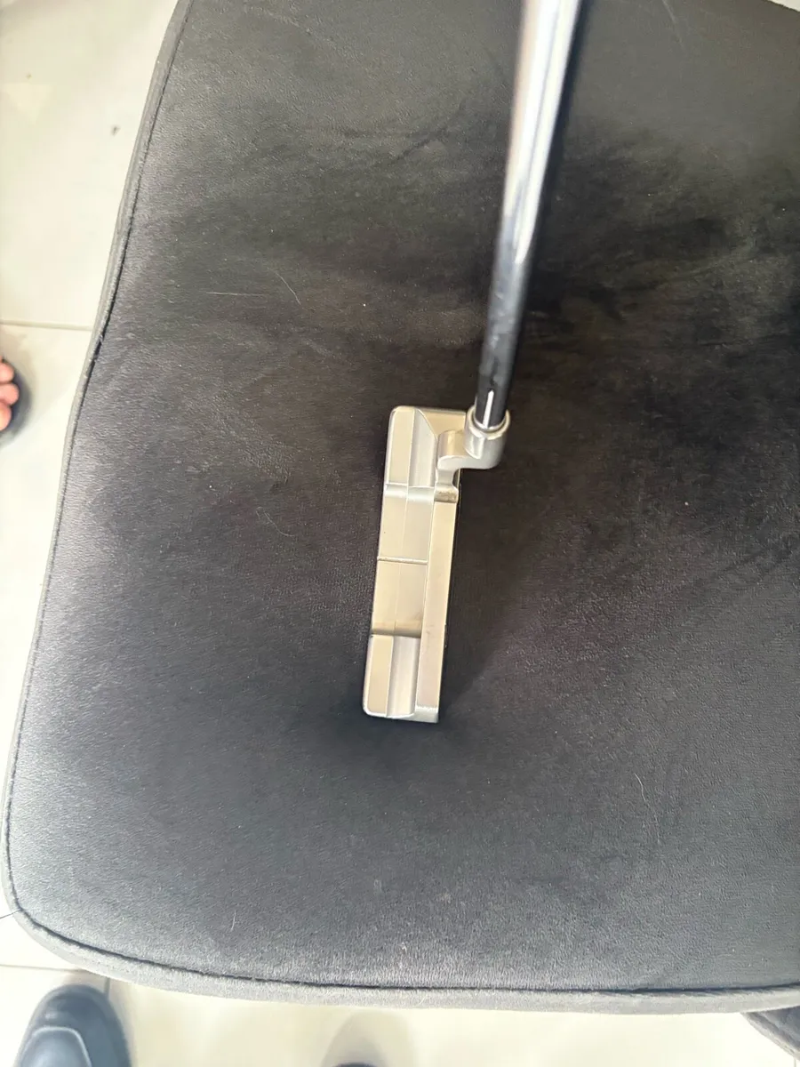 Golf putter - Image 4