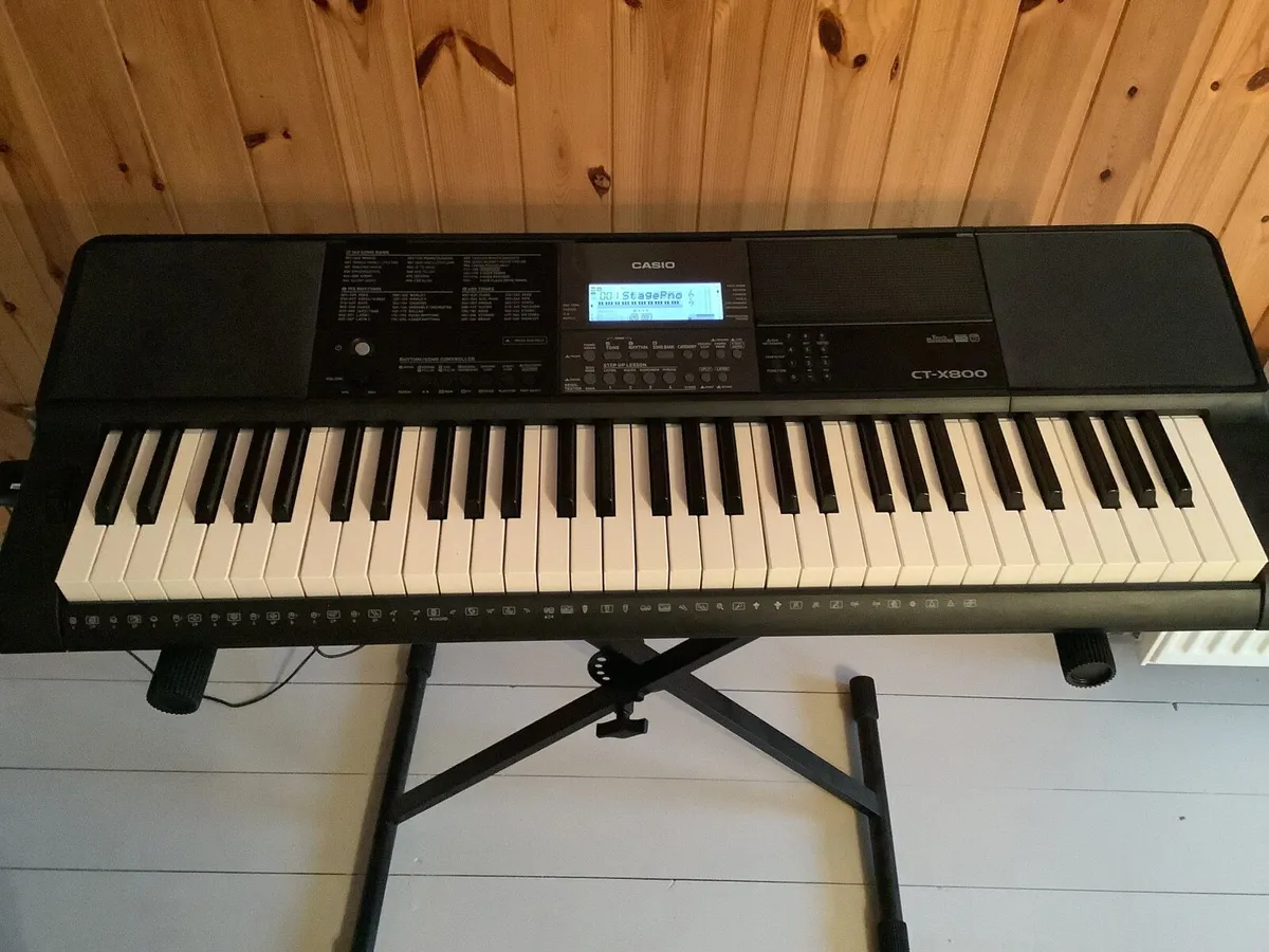 Casio keyboard - Image 1