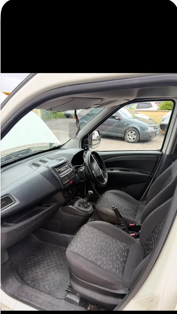 Vauxhall Combo 2015 - Image 2