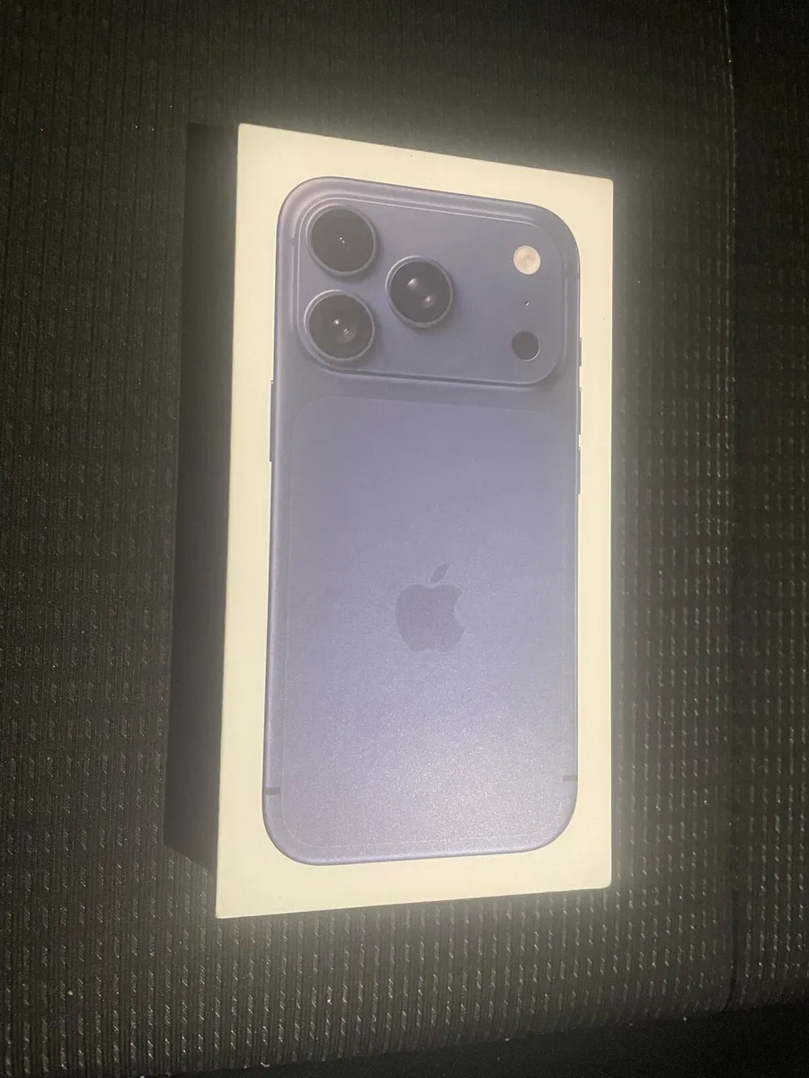 iPhone 17 pro 1tb - Image 1