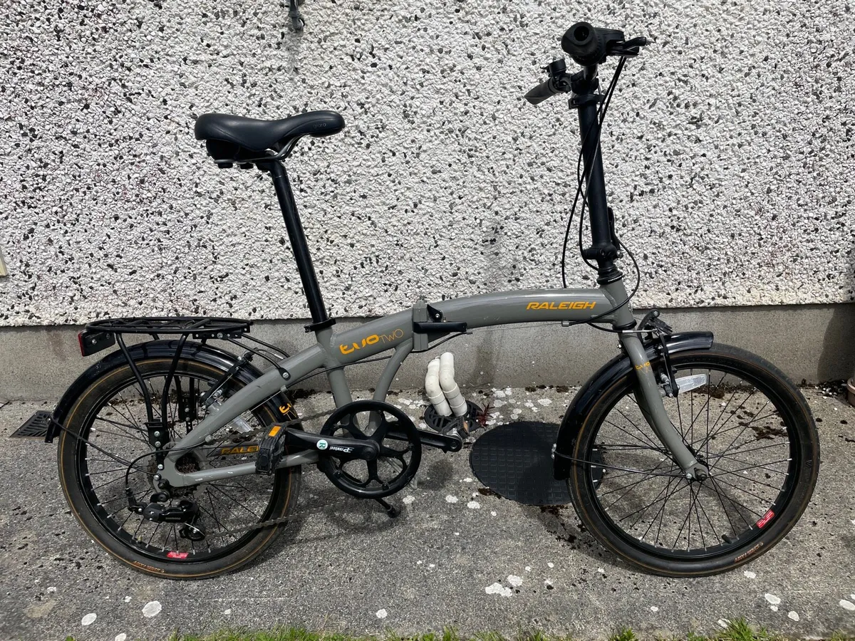 Raleigh Evo Two Folding Bike - Image 1