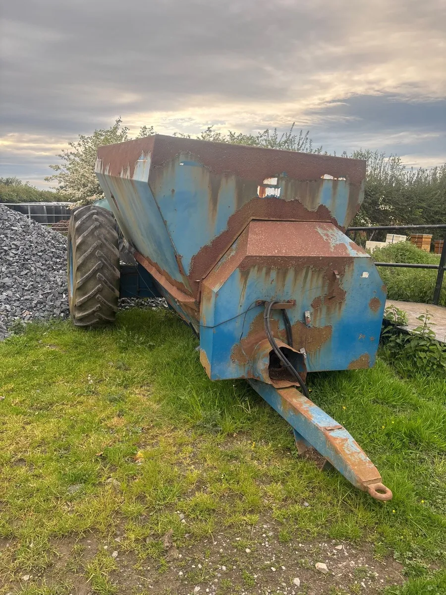 West spreader - Image 1