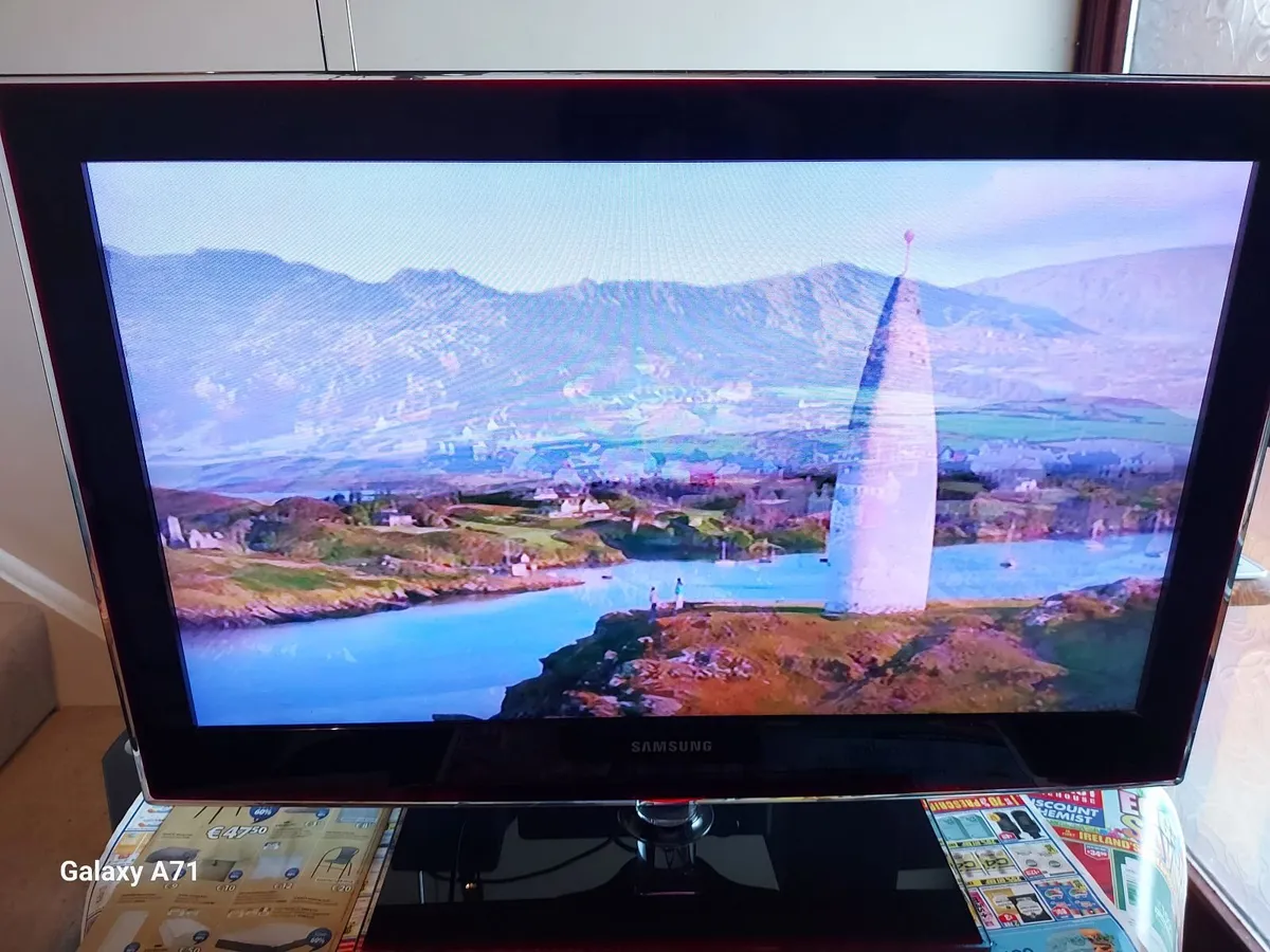 Samsung 32 inch TV, Model UE32B6000V, 4 HDMI, USB - Image 3