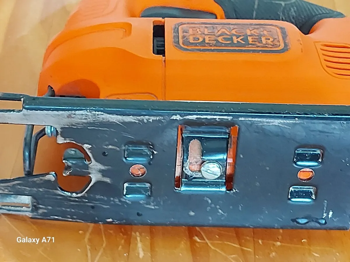 Black & Decker KS501 Compact Jigsaw - Image 2