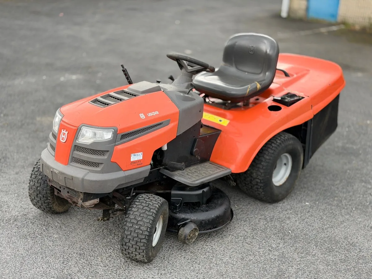Husqvarna CTH171 RideOn Hydrostatic - Image 1