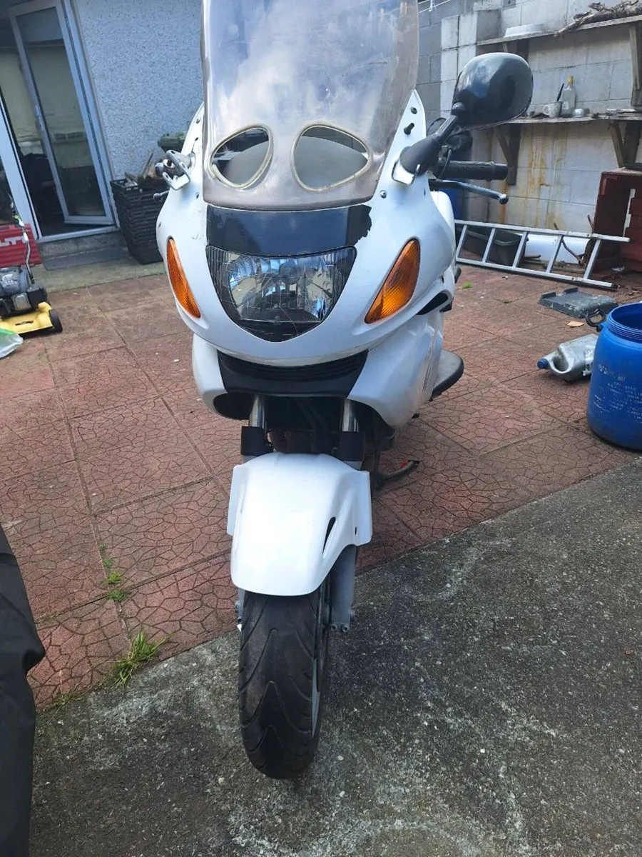 2002 Honda Deauville - Image 2