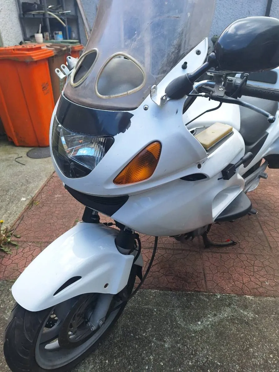 2002 Honda Deauville - Image 4