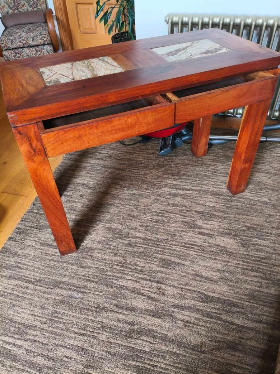 Beautiful quality heavy table 5 ft by 2 ft ,new - Image 1