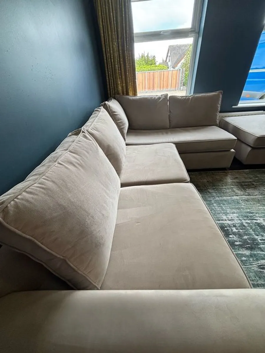sofa - Image 2