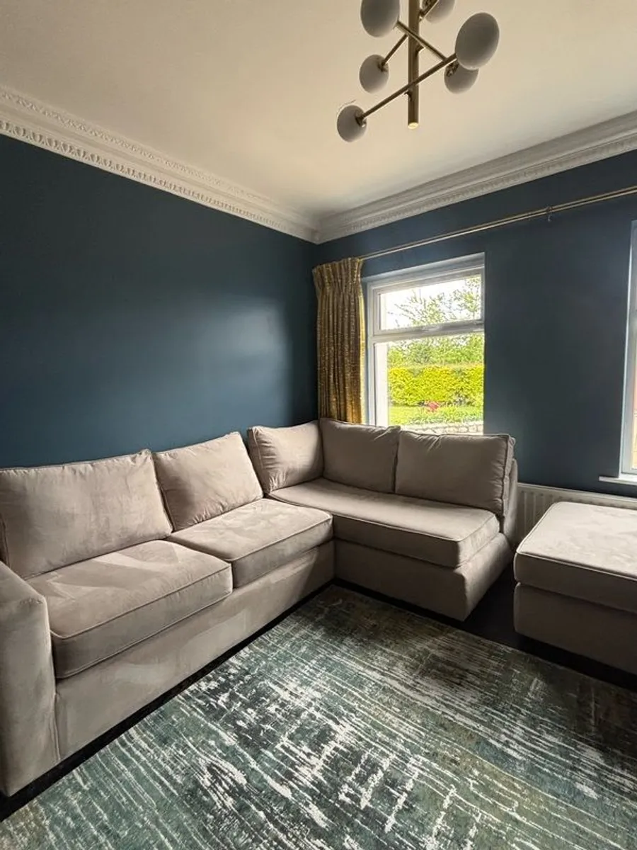 sofa - Image 3