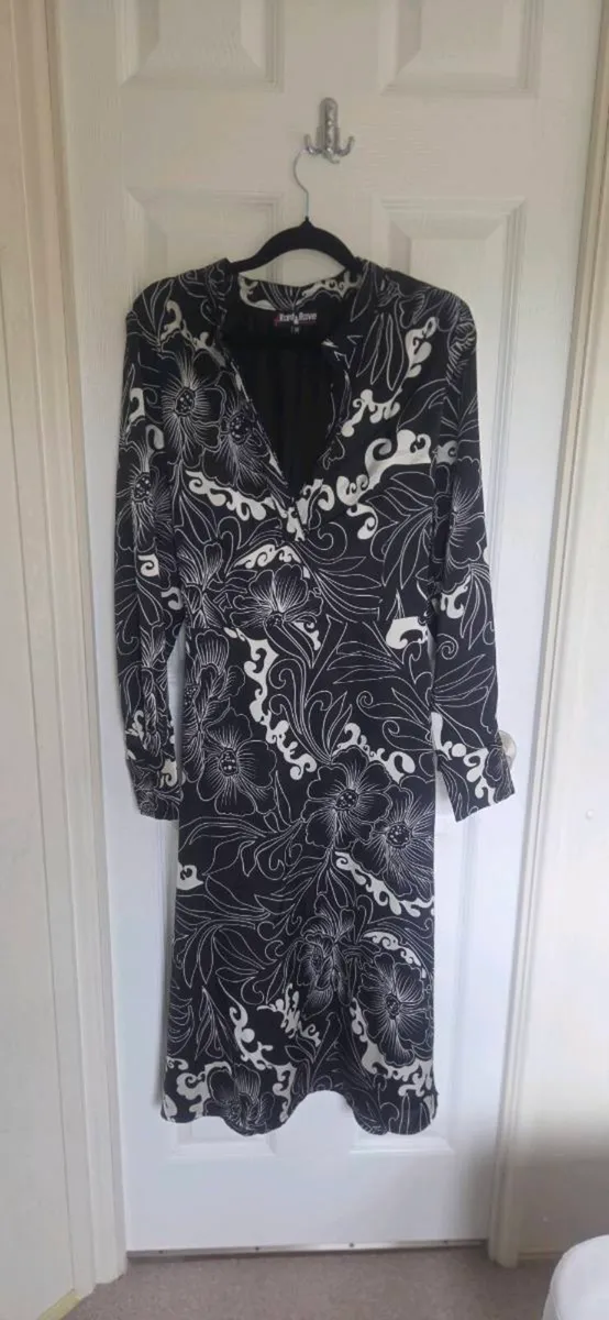 Rant & Rave Monochrome Floral Midi Dress Size 14 B - Image 4