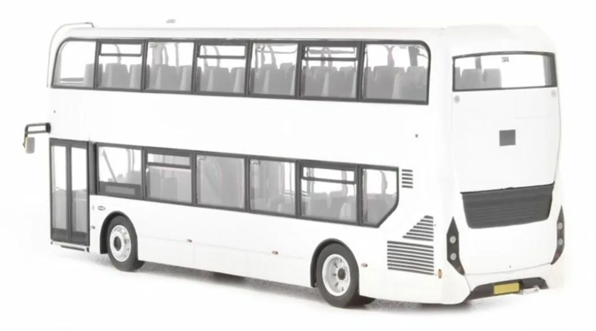 Northcord : 1:76 white bus, Free Post - Image 2