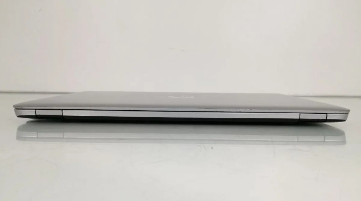 HP Eltiebook 850 G4 15.6" i7 8GB 256GB NVIDIA 2GB - Image 2