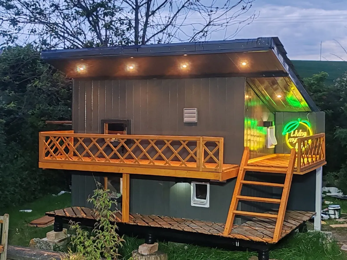 Luxury Outdoor Cat House / Catio – 2 Floors - Image 1