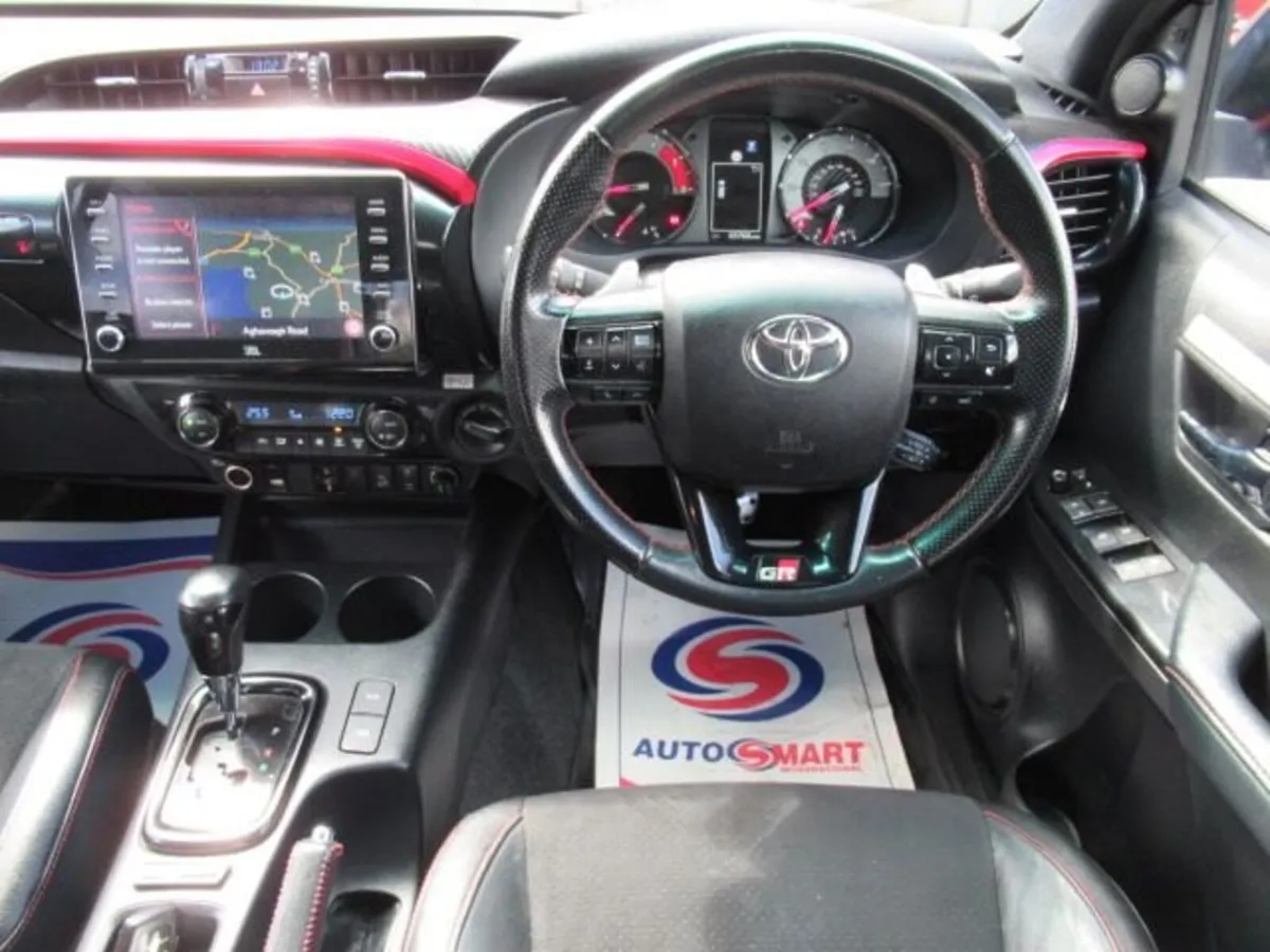 2.8 D-4D GR SPORT Pickup Double Cab 4dr Diesel Aut - Image 4